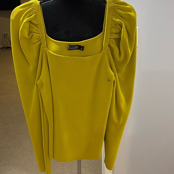 Square Neck Top - Picture 2 of 8